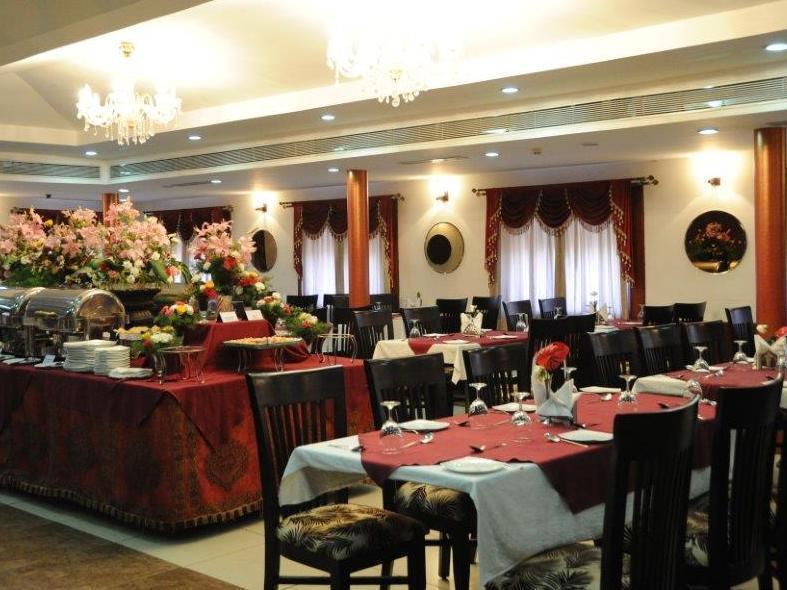 Hotel Treebo Crystal Castle Bengaluru Zewnętrze zdjęcie