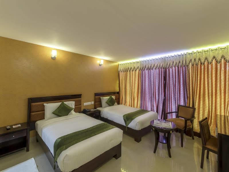 Hotel Treebo Crystal Castle Bengaluru Zewnętrze zdjęcie