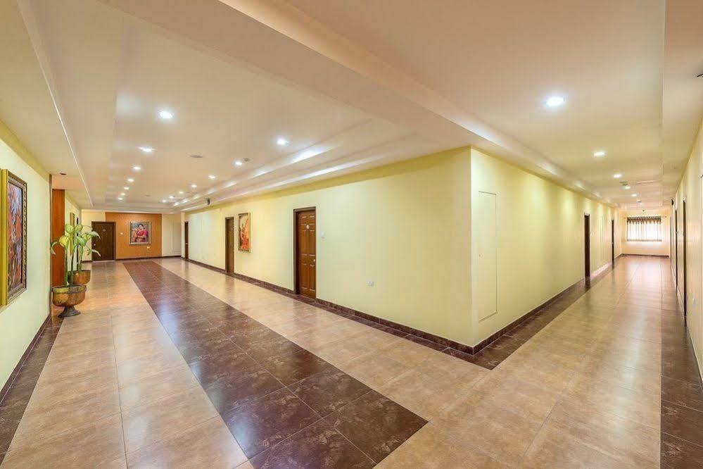 Hotel Treebo Crystal Castle Bengaluru Zewnętrze zdjęcie