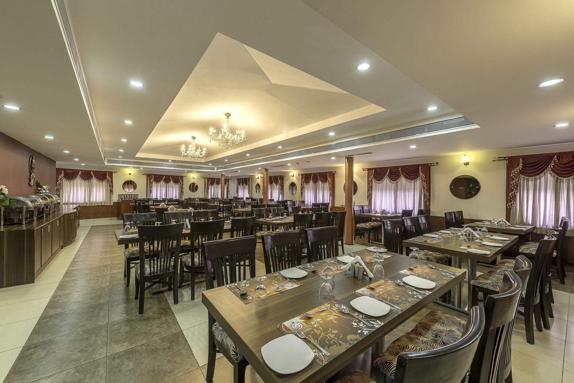Hotel Treebo Crystal Castle Bengaluru Zewnętrze zdjęcie