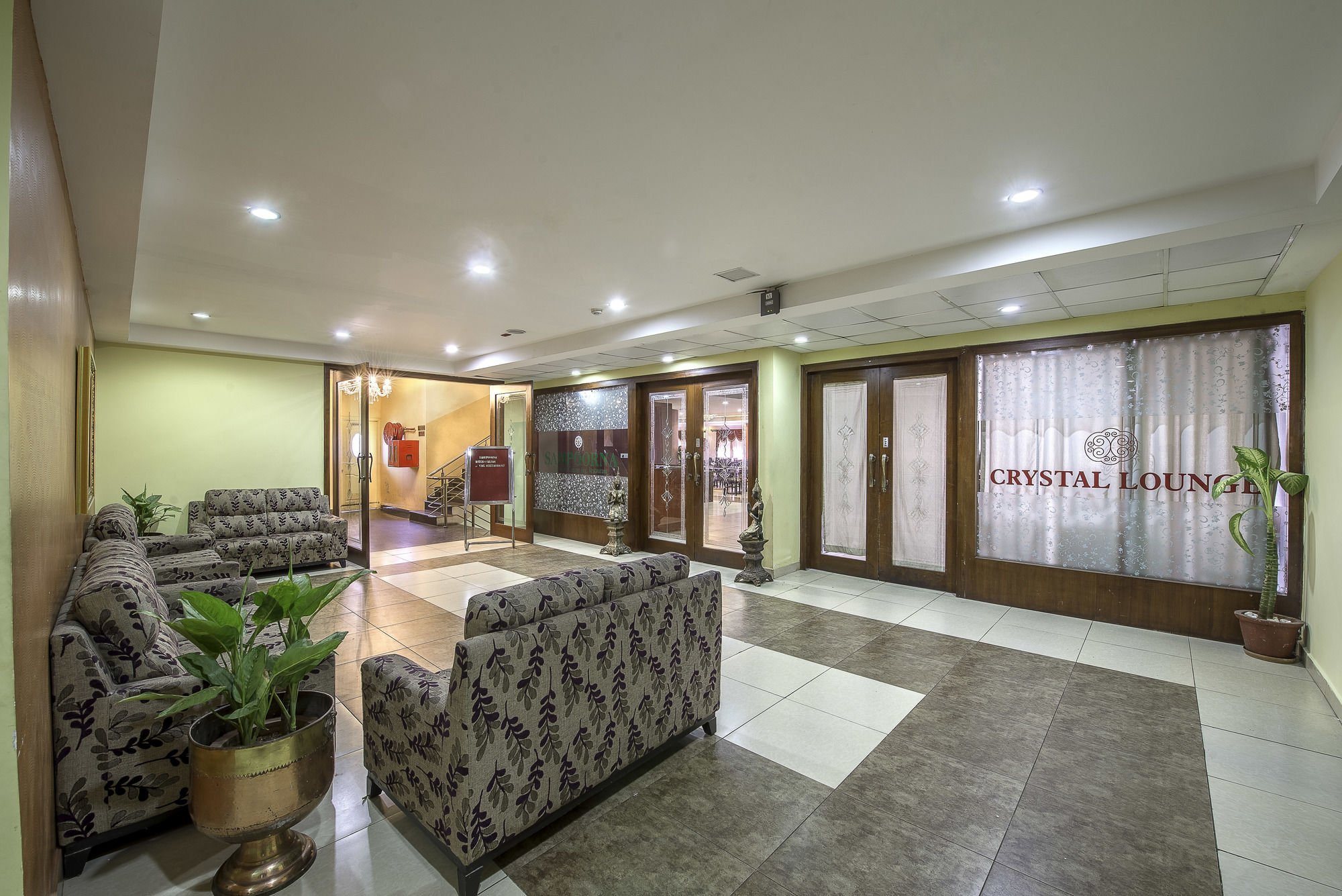 Hotel Treebo Crystal Castle Bengaluru Zewnętrze zdjęcie